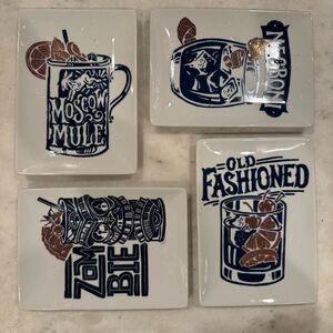 Crate & Barrel Snack Plates Derrick Castle Design Cocktail Theme 7" X 5"